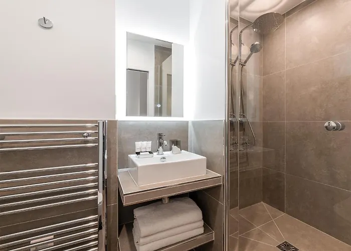 Livinparis - Luxury 2 Bedrooms Opera Vi Paris